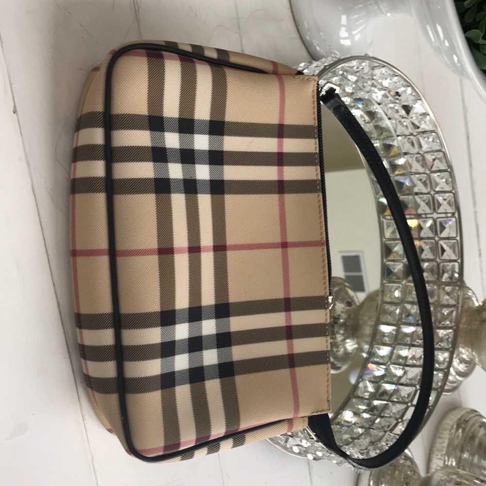 Classic novacheck Burberry shoulder bag